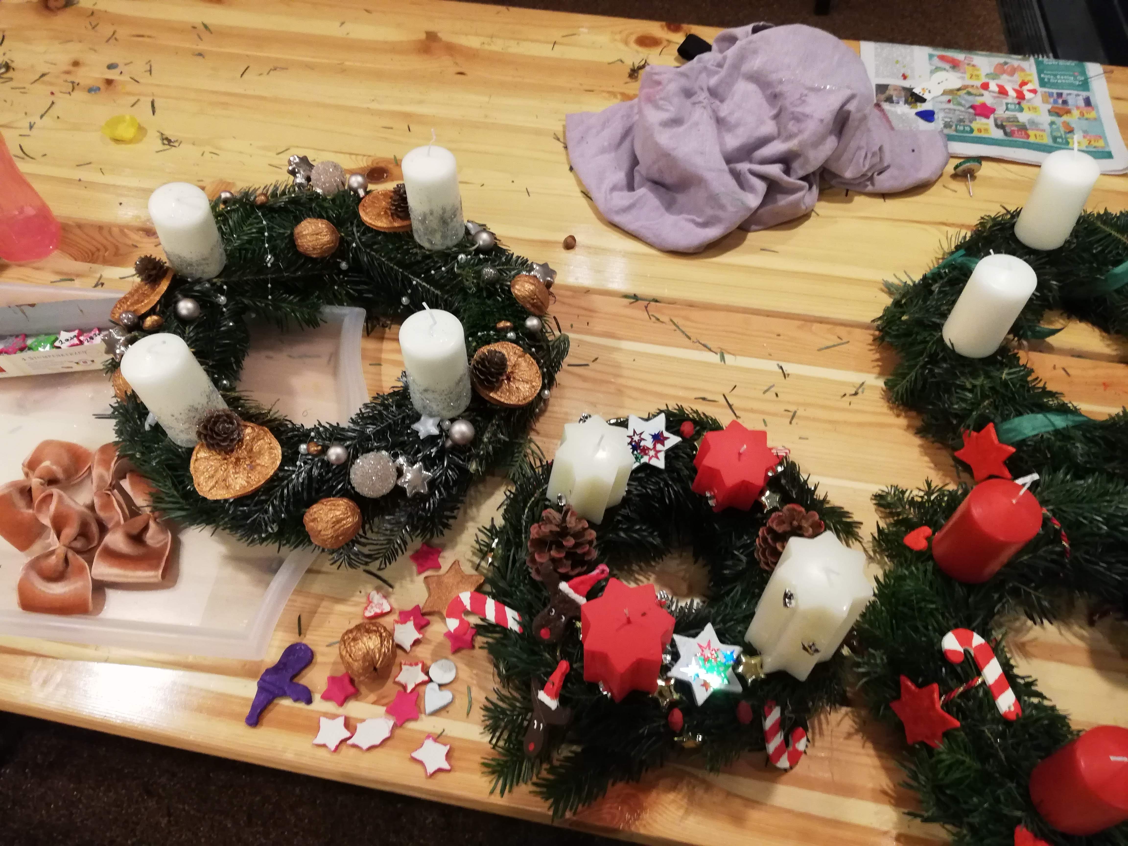 Last-Minute Adventkranzbinden